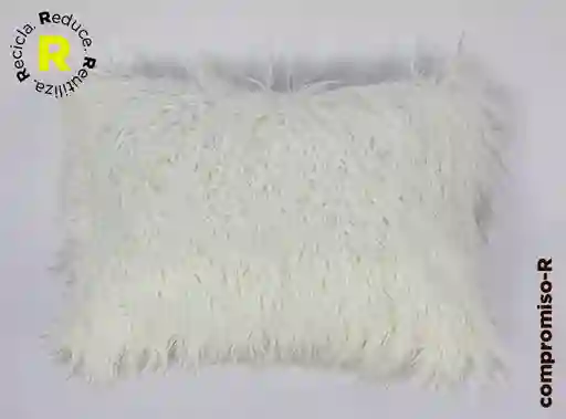Cojin Peludo 35x50 Ivory.