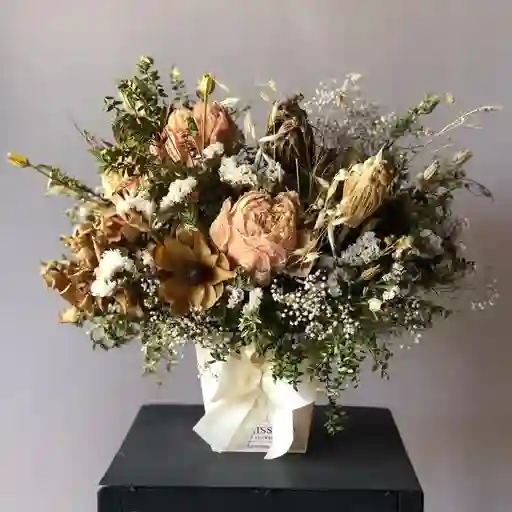 Caja Mediana Con Flores Secas