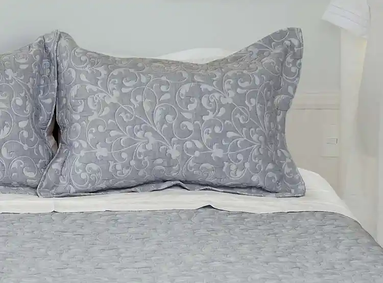 Cubrecama Nina Herrera Cassis Azul 2 Pl