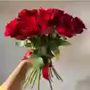 Oferta! Ramo De 12 Rosas Rojas Y Cajita De Bombones