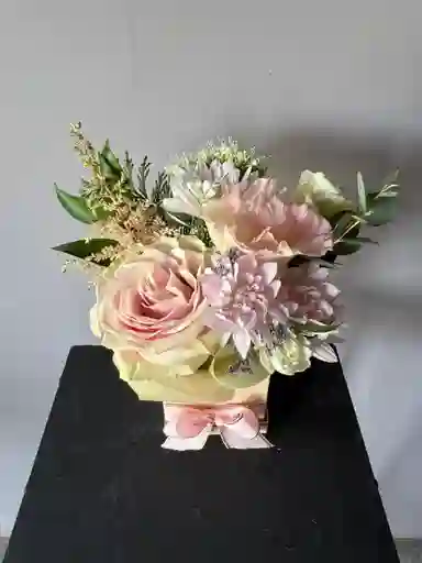 Caja Pequeña En Tonos Pasteles