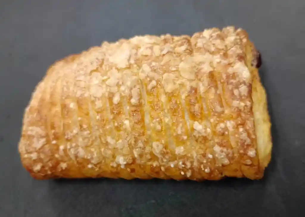 Roulet De Frambuesa Con Queso Crema