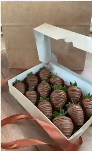 Frutty Con Encanto Box 3