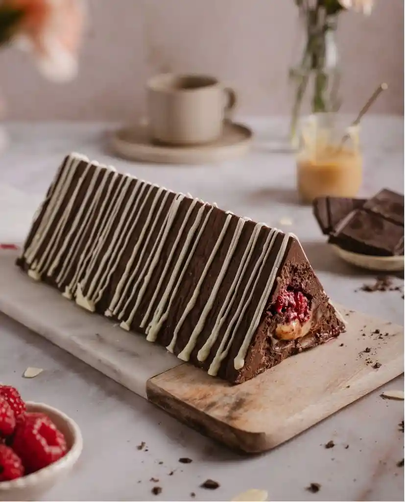 Tobleronne Manjar Frambuesa - 25cm X 8cm