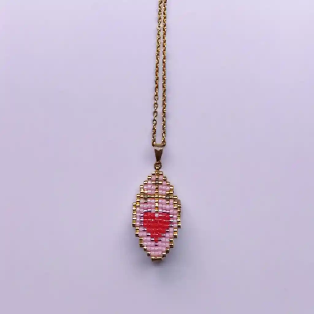 Collar Sagrado Corazon Rosado - Le Quartz