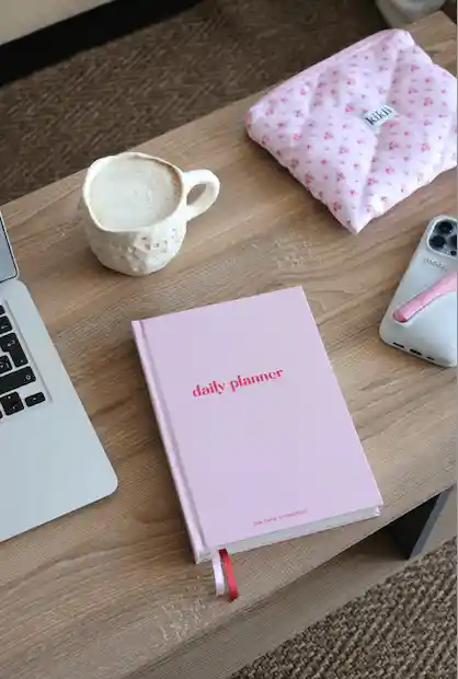 Daily Planner Red Pink