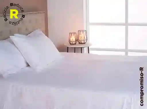 Cubreplumon Ripley Home King Algodón Blanco Bordado Stripes 300h