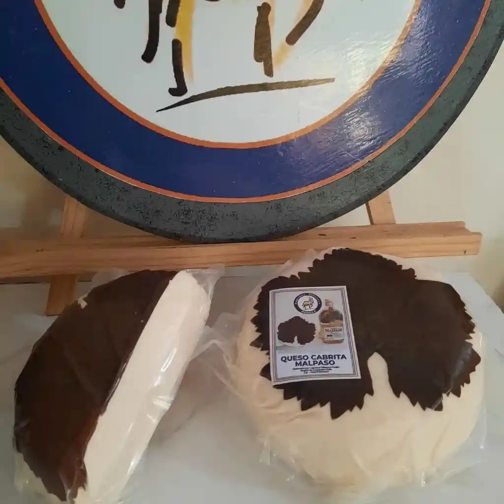 Queso De Cabra Macerado En Pisco, Lacteos Villaseca (ovalle) 250 Grs Aprox