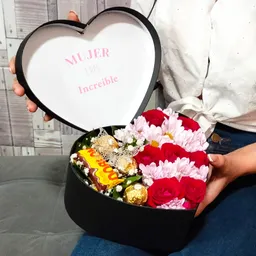 Corazón Floral Y Dulces S