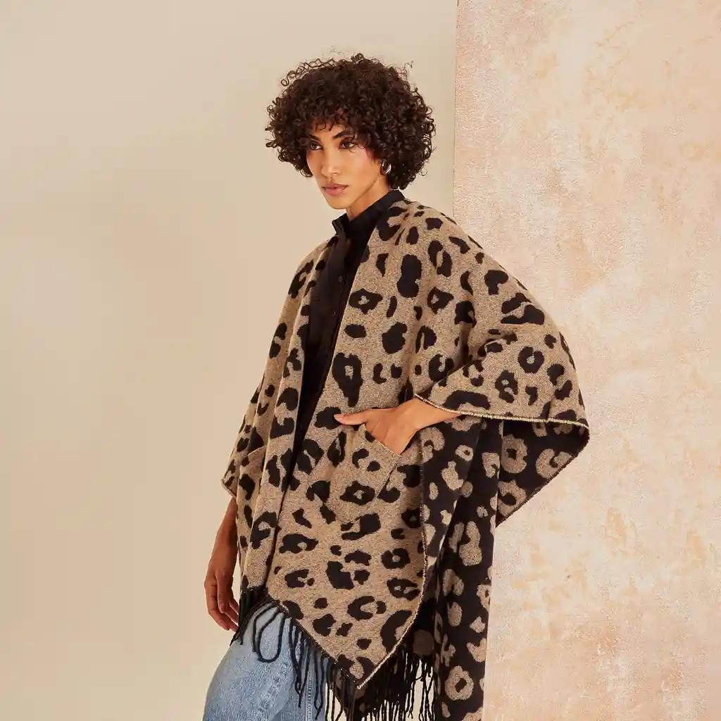 Capa Animal Print Beige