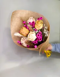 Ramo De Rosas Secas