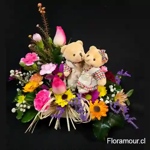 Besito - Tierno Arreglo Primaveral Con Peluches