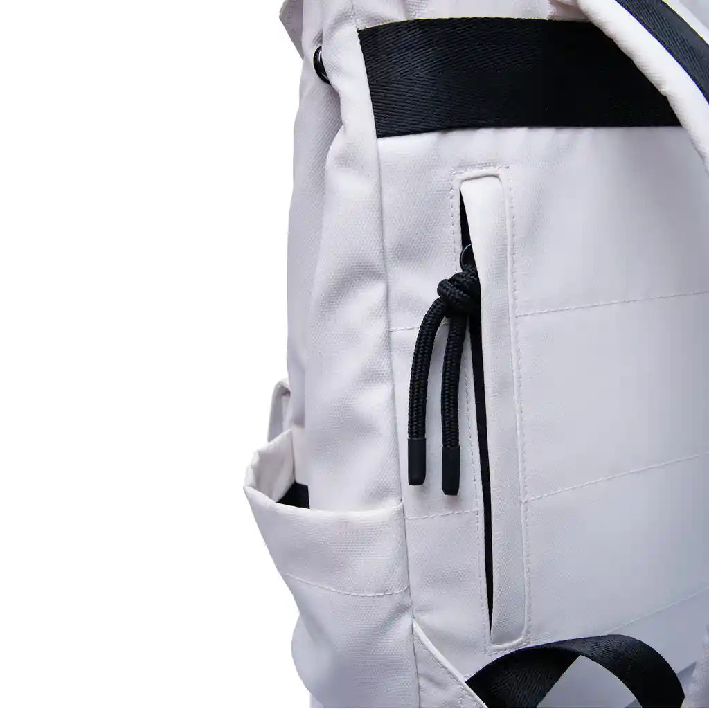 Mochila Niza White 18 L.