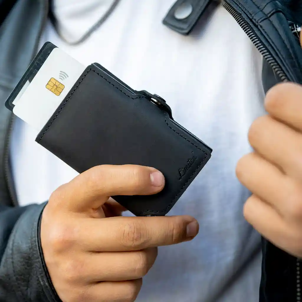 Billetera Leather Collection Black