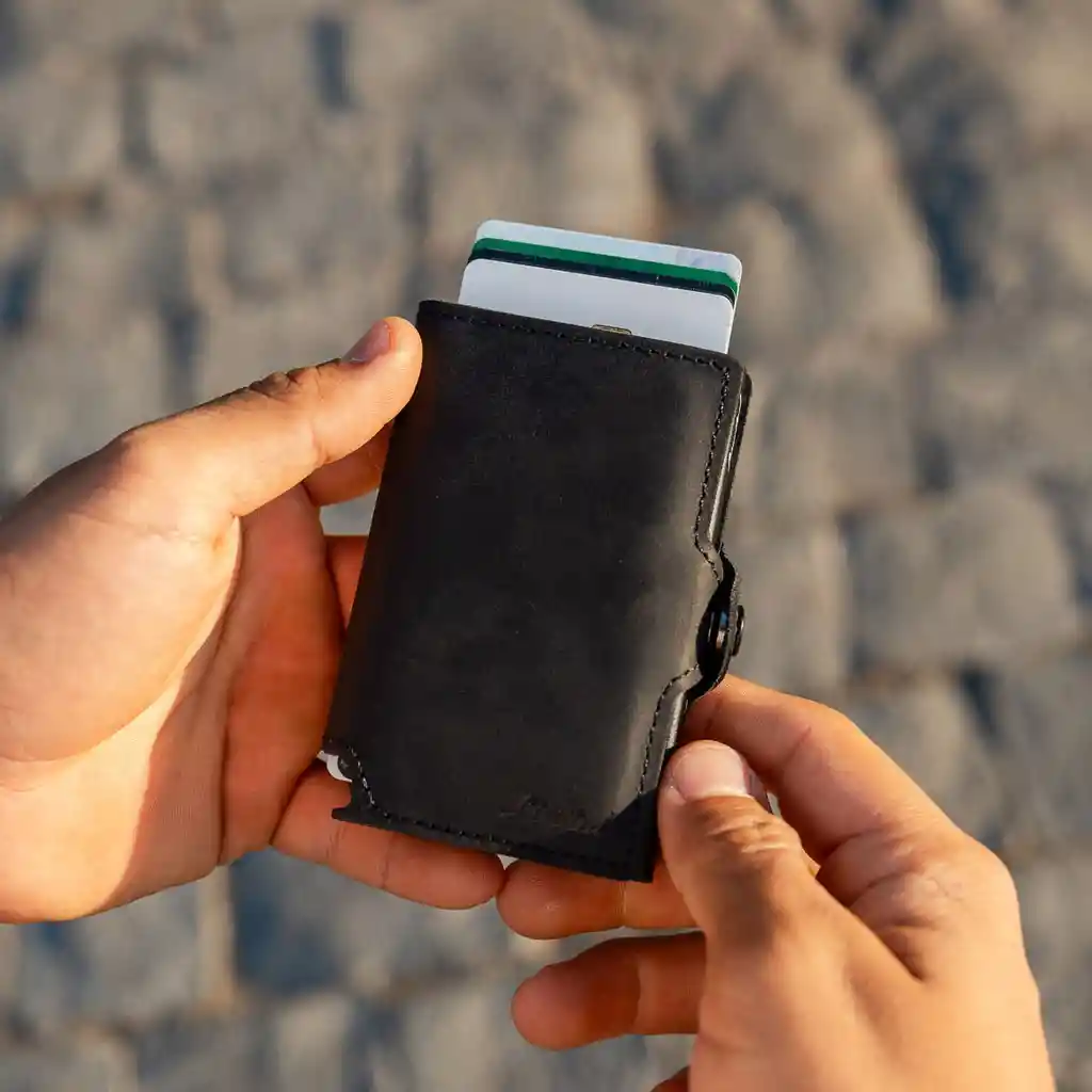 Billetera Leather Collection Black