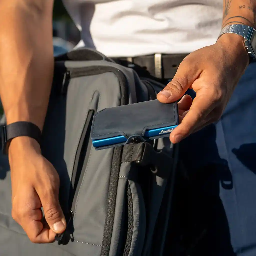 Billetera Leather Collection Blue