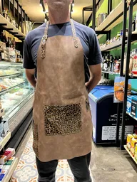 Pechera Cuero Café Claro - Print