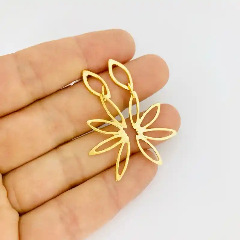 Aros Crisantemos Partido Dorado