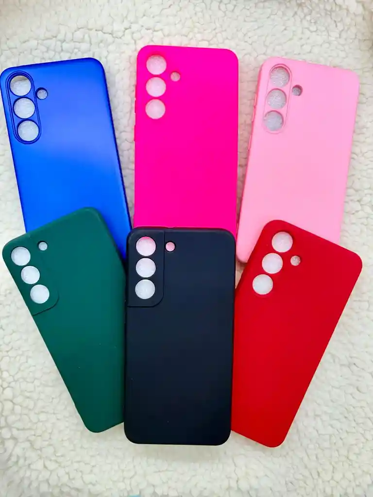 Carcasa Samsung S24 Silicona Lisa