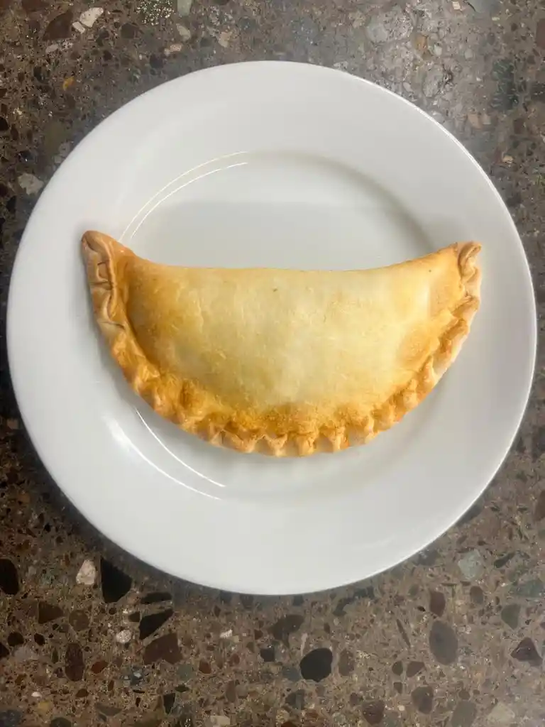 Calzone Mozzarella Pesto