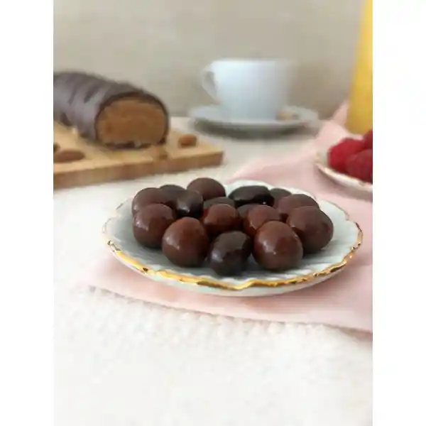 Almendra Crocante Bañada En Chocolate Le