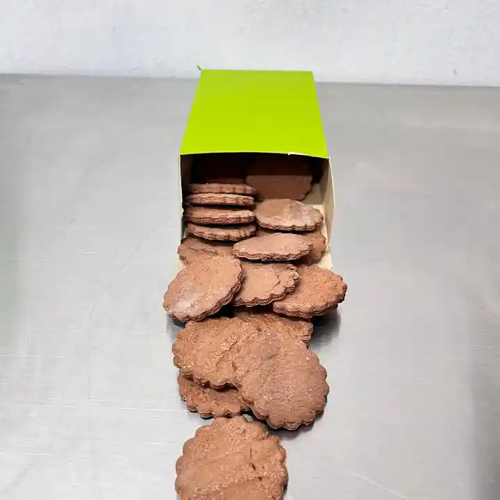 Galleta De Cacao Brasileño Y Avellanas Europeas
