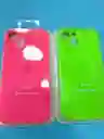 2carcasa Iphone 15 De Silicona Con Logo