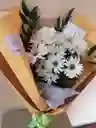 Ramo " Blanca Esperanza" - Margaritas.