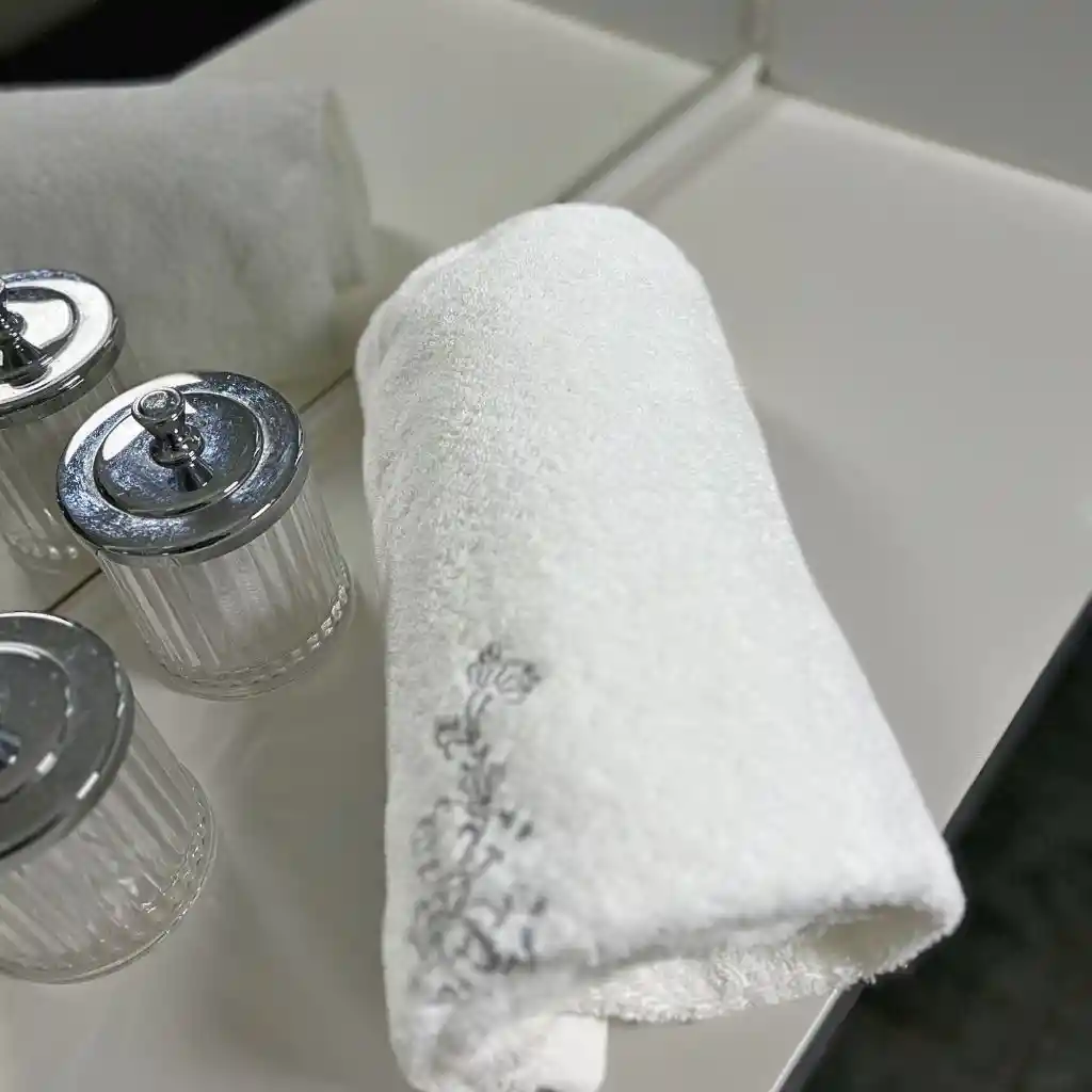 3 Toallas Royal Touch Gray Baño 60cm X 130cm Algodón 550 Gsm Bohemik