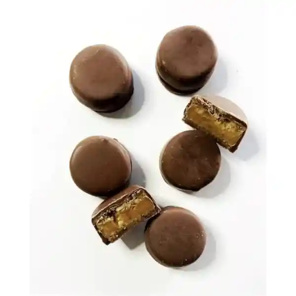 Mini Alfajores Mazapán Nuez Y Mazapán Almendra