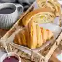 De Pura Madre Croissant