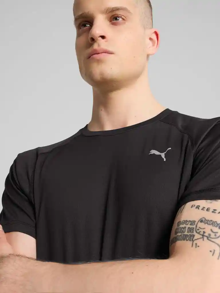M Run Velocity Tee 526600 01 Negro M