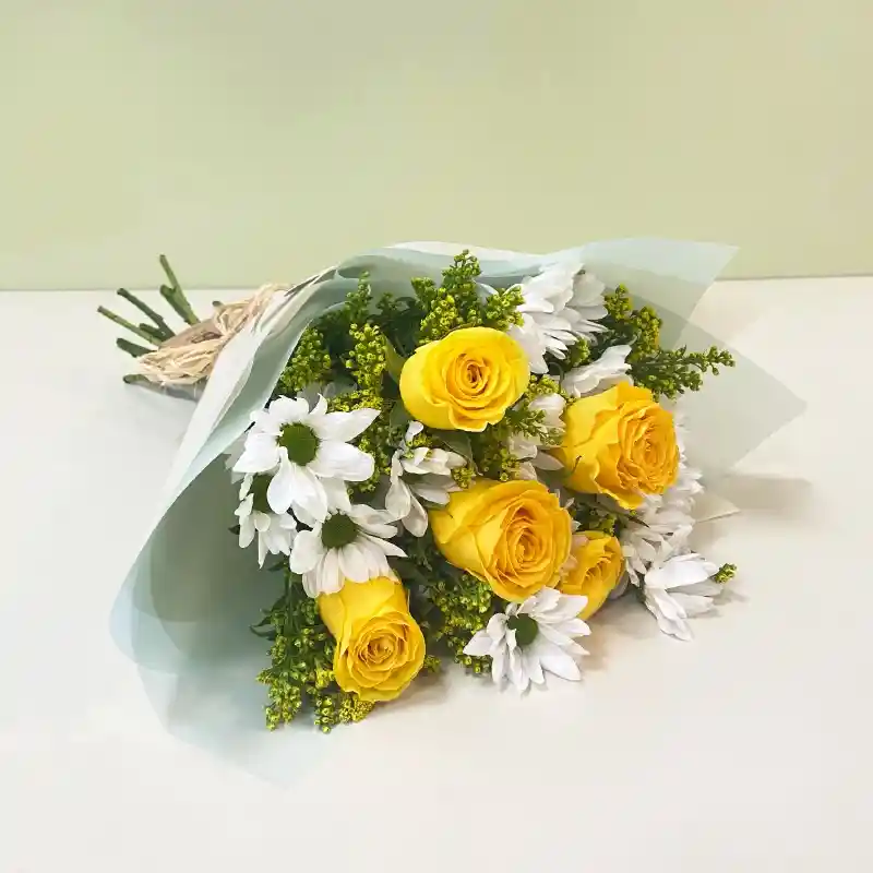 Rosas Amarillas & Pompón