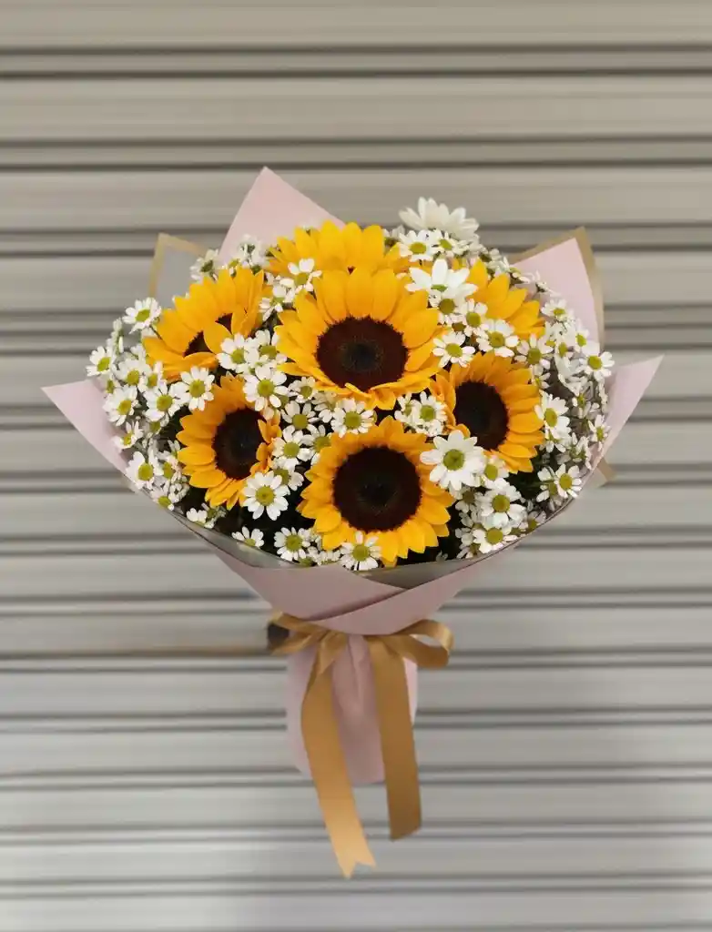 Ramo De Girasoles Con Margaritas