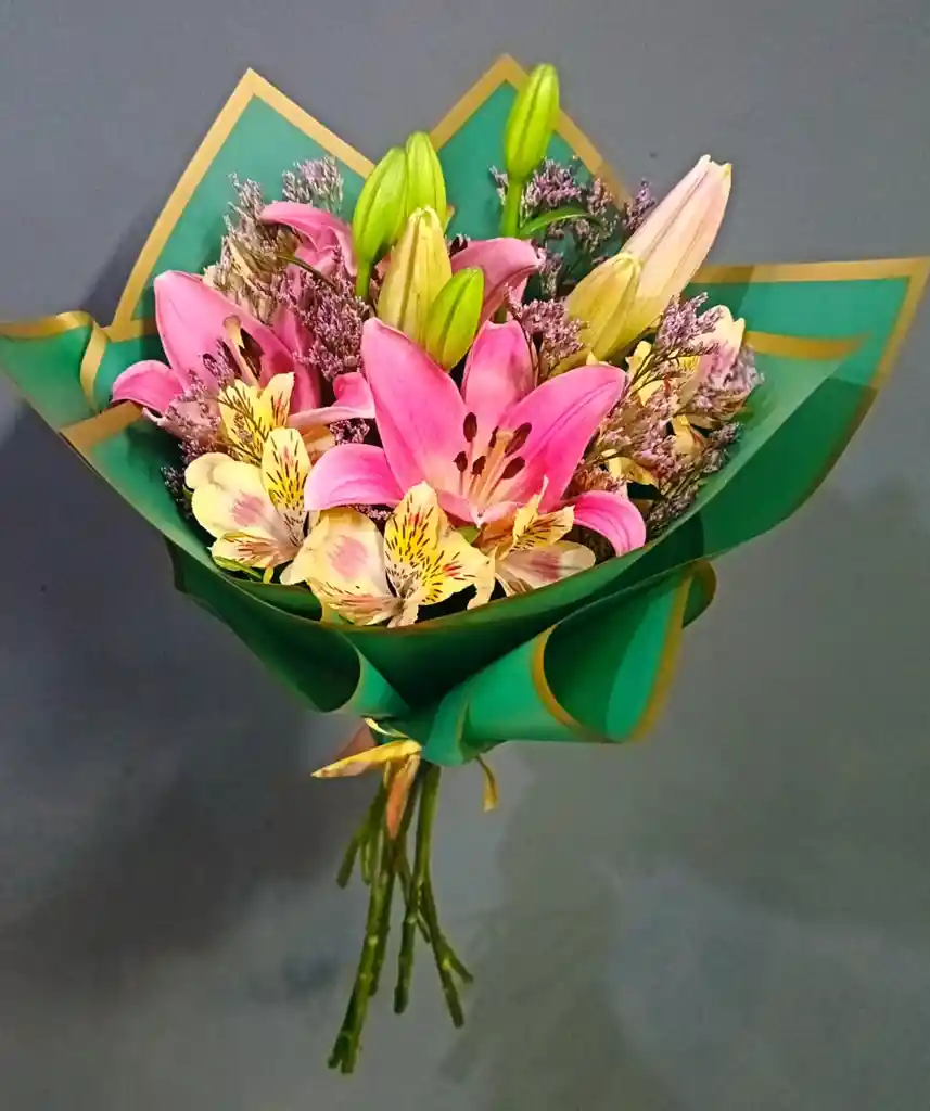 Ramo Lilium Con Astromelias