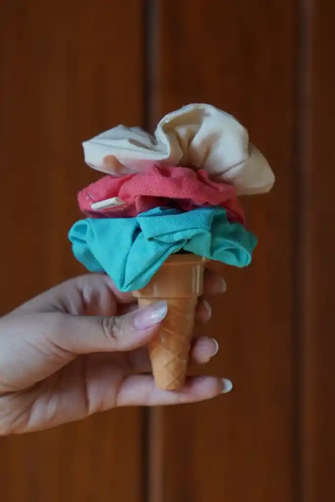 Scrunchie De Lino Celeste