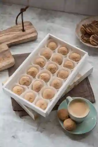 Bolitas De Miga Y Caluga Empolvadas