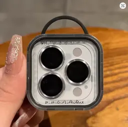 Protector De Camara Iphone 15 Pro / 15 Pro Max - Plateado