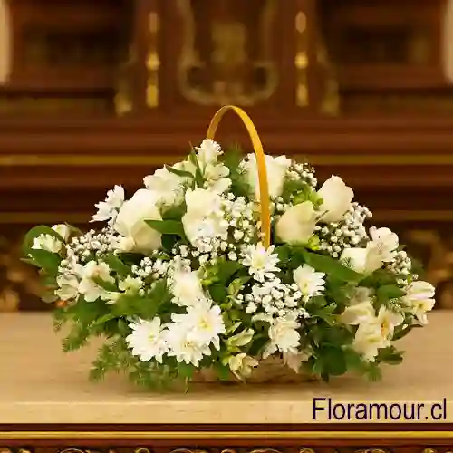 Canasto De Alstroemerias, Rosas Y Complementos