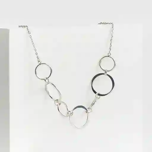 Collar Círculos Plateado