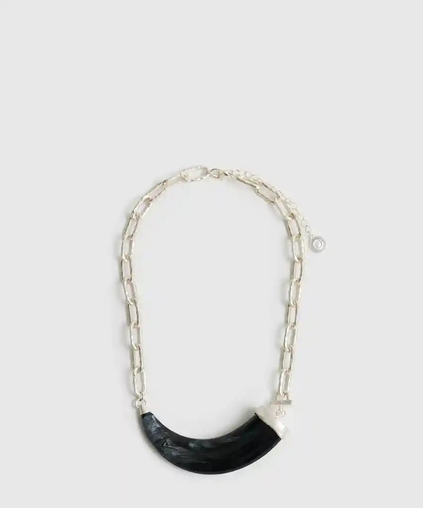 Collar Colmillo Plateado