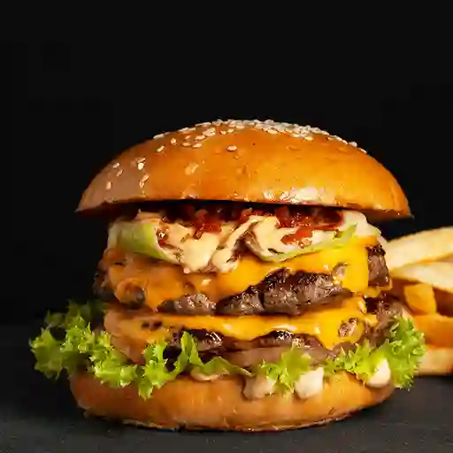 Doble Ají Verde 🌶️ Burger + Papas 🍟