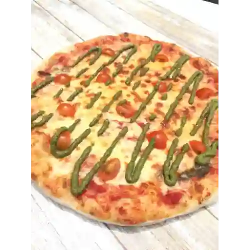 Pizza Margherita Pesto Mediana