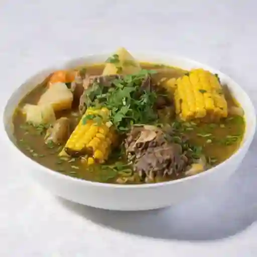 Cruzado de costilla de res y pollo