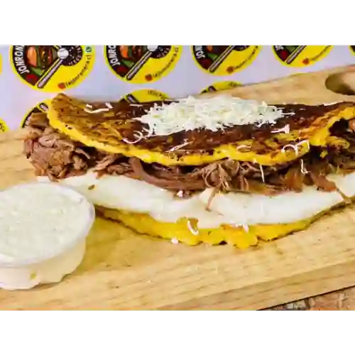 Cachapa de Carne Mechada