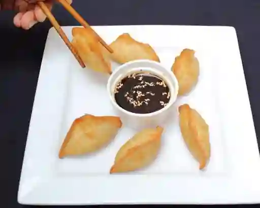 Gyosas de Pollo 6 Unidades