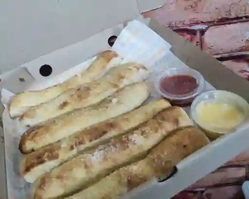 Palitos de Ajo con Queso Parmesano