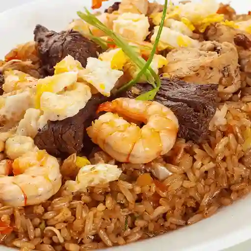 Bandeja Familiar Arroz Chifa 3 Sabores