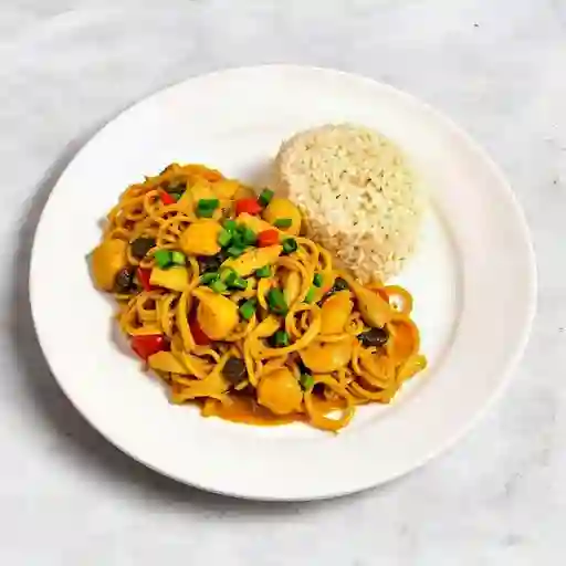 H27 Chaufan con Curry (Porción para 2)