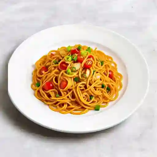 Tallarines salteados tres proteinas